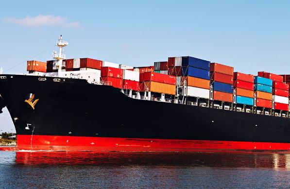 深圳作為一個經濟發達的城市，貨代業在這里得到了廣泛的發展