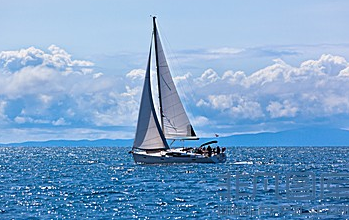 貨代易區或自由貨代區就像一個“免稅”的商業區