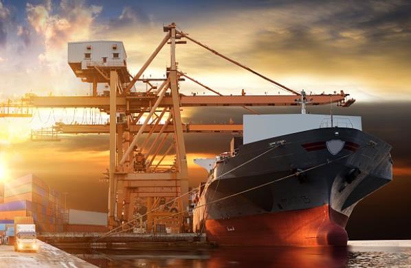 美國作為全球非常大的經濟體之一，其貨代業為全球貿易提供關鍵支持