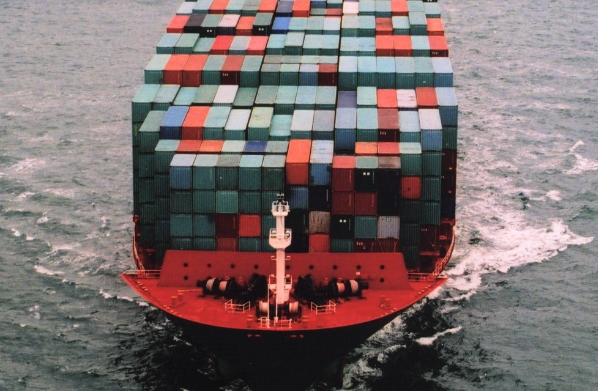 對客戶而言，選擇一個可信賴的貨代公司是非常重要的