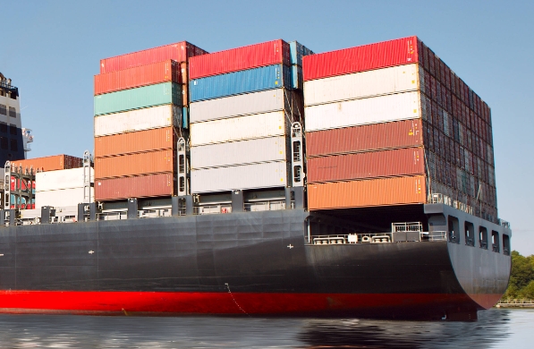 海運物流公司的運營現狀、面臨的挑戰以及未來的發展趨勢如何？