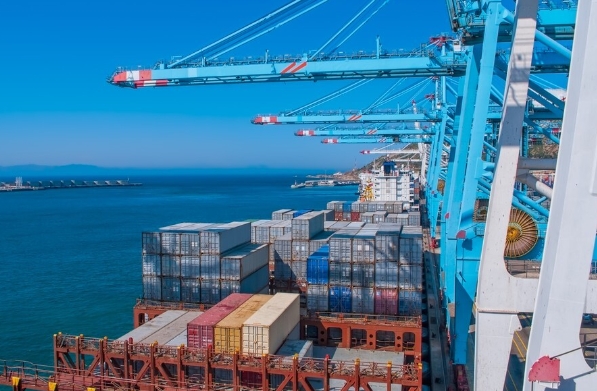 歐洲貨代公司正站在新的歷史起點上，面臨著前所未有的機遇與挑戰